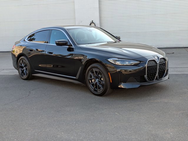 Used 2024 BMW i4 eDrive40 w/ Premium Package image 3