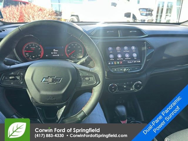 Used 2023 Chevrolet TrailBlazer RS w/ Sun and Liftgate Package image 11