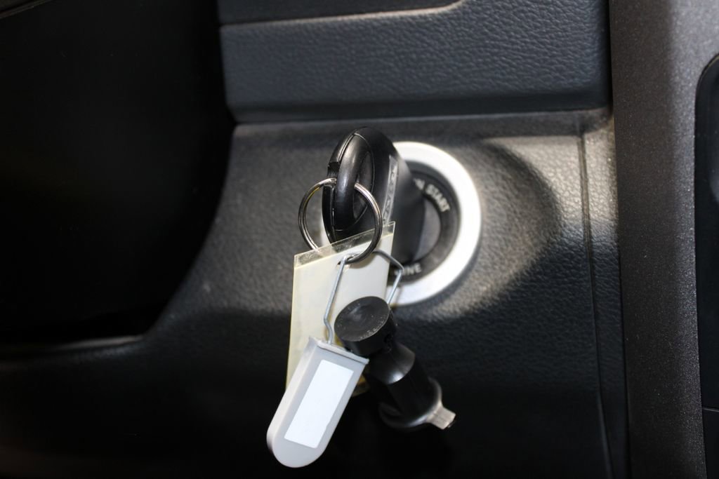 Used 2015 RAM 1500 Express RWD image 43