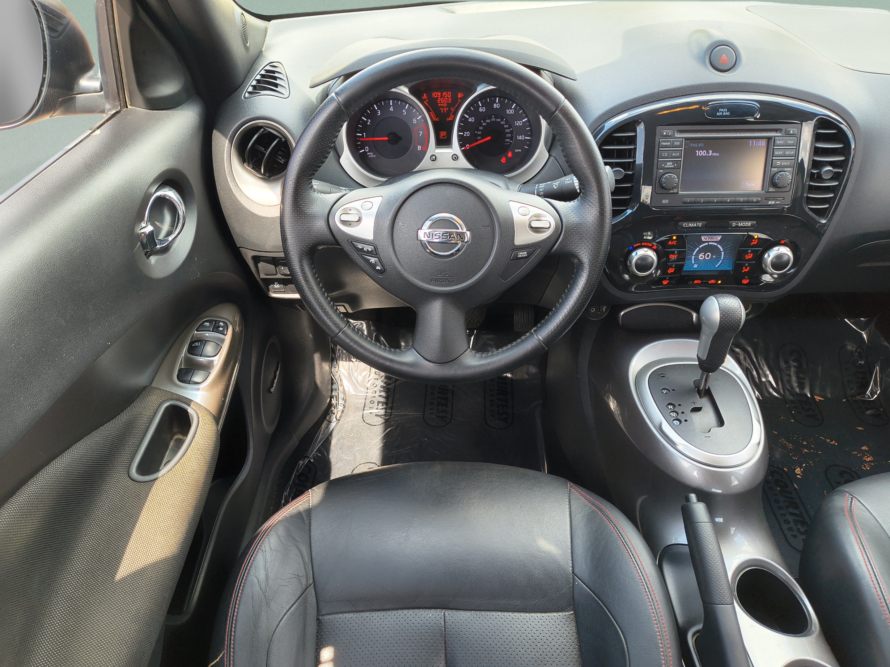 Used 2014 Nissan Juke SL FWD image 10