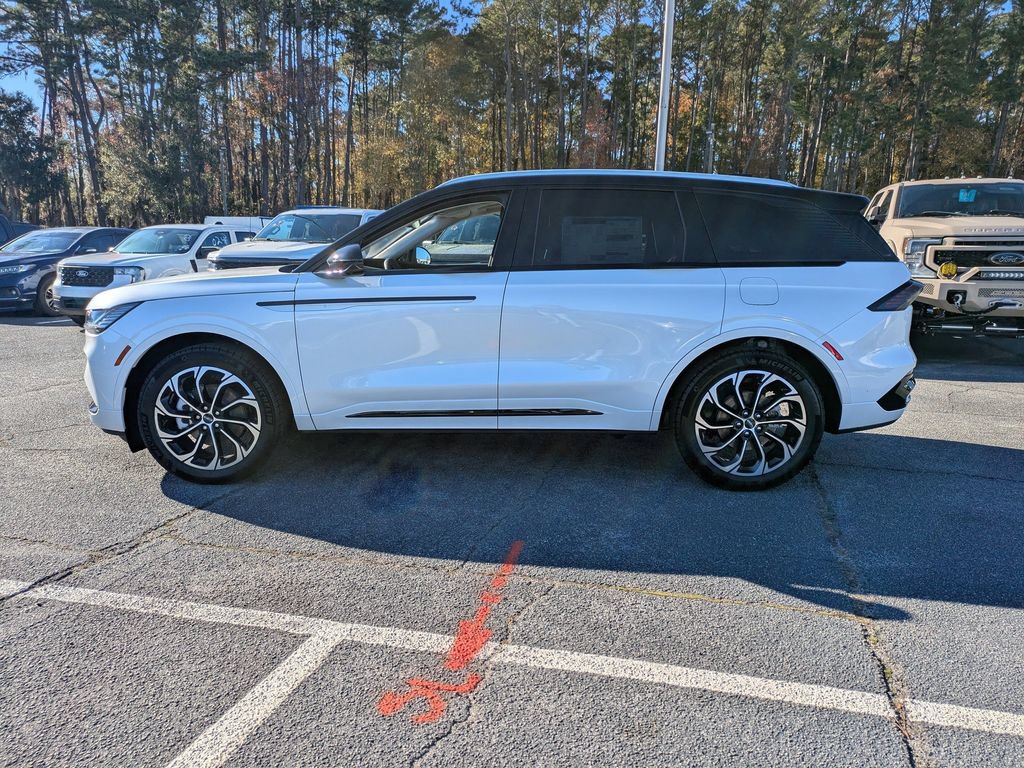 New 2026 Lincoln Nautilus Reserve AWD/4WD image 8
