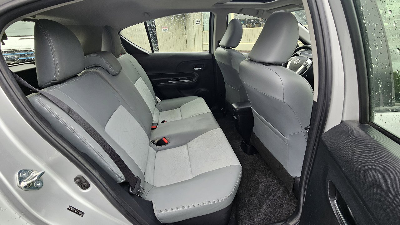 Used 2015 Toyota Prius C Four image 18