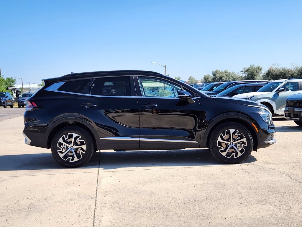 Certified 2025 Kia Sportage EX w/ Premium Package AWD/4WD image 2