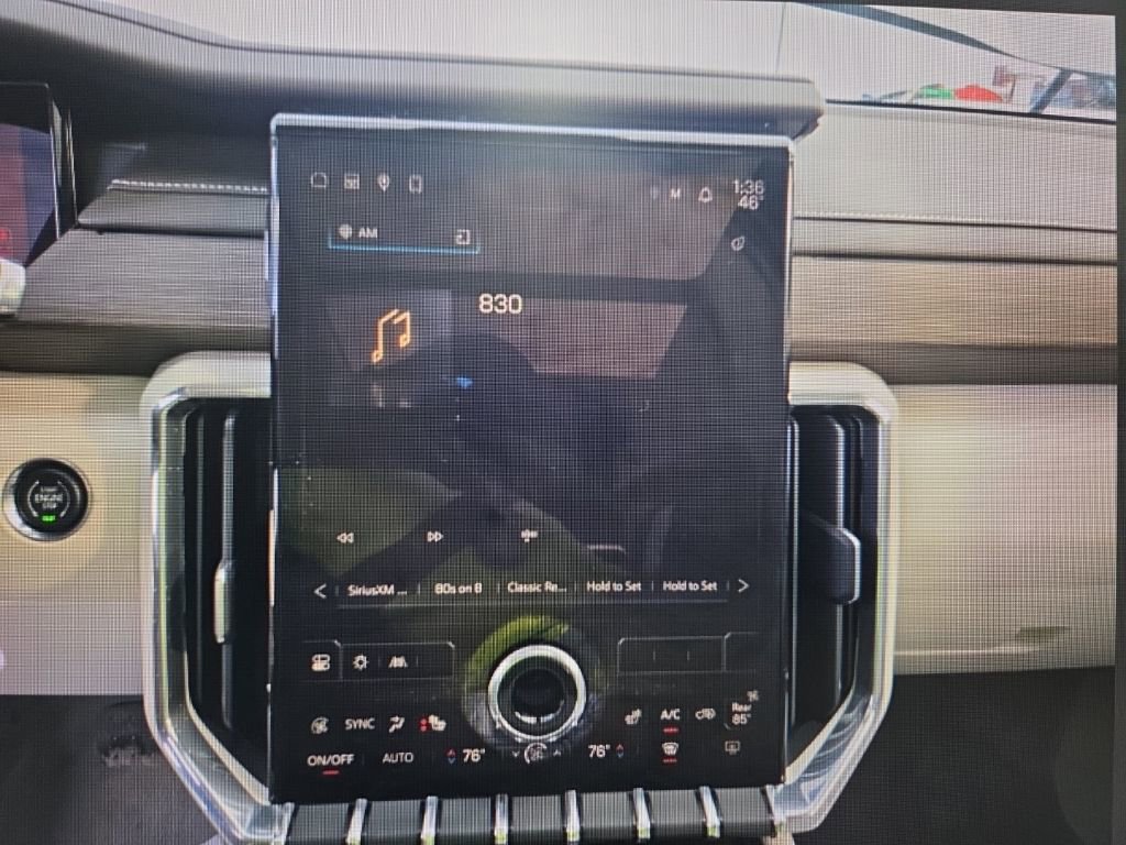 Used 2024 GMC Acadia Denali image 7