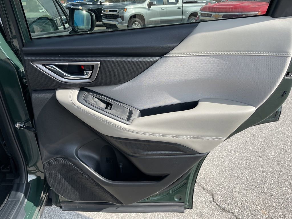 Used 2024 Subaru Forester Premium image 38