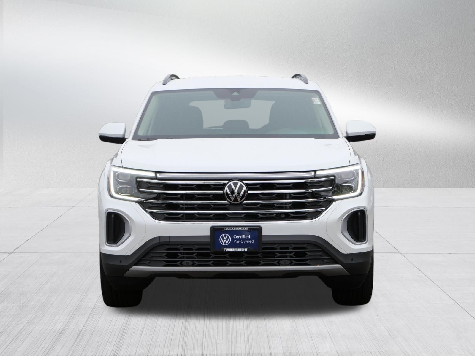 Certified 2026 Volkswagen Atlas SE AWD/4WD image 2