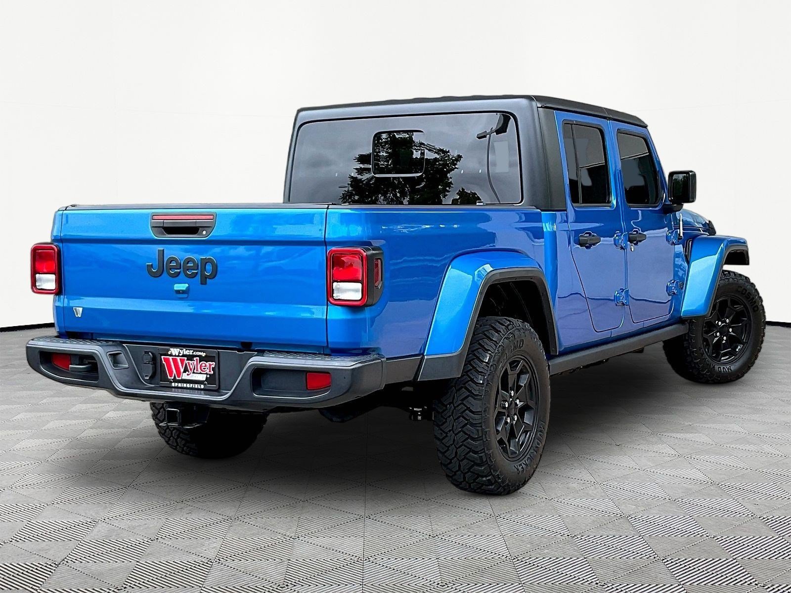 Used 2021 Jeep Gladiator Sport AWD/4WD image 6
