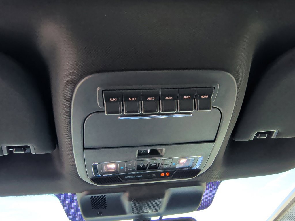 New 2027 Ford F350 Lariat w/ Lariat Premium Package AWD/4WD image 23