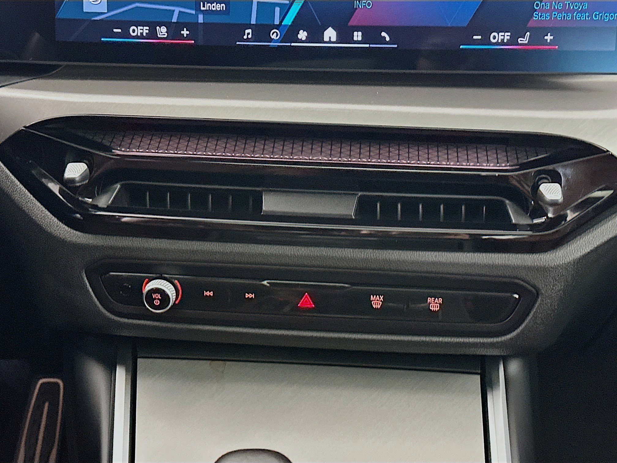 Used 2025 BMW M4 Competition w/ Executive Package image 13