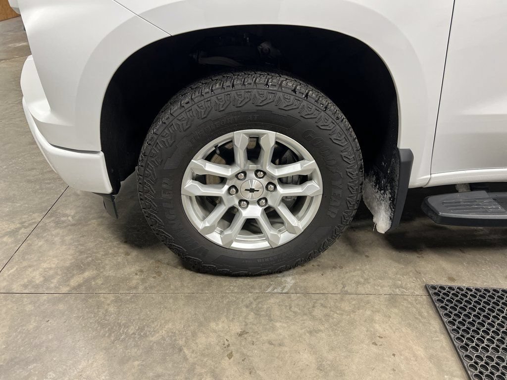 Certified 2024 Chevrolet Silverado 1500 RST w/ Protection Package AWD/4WD image 10