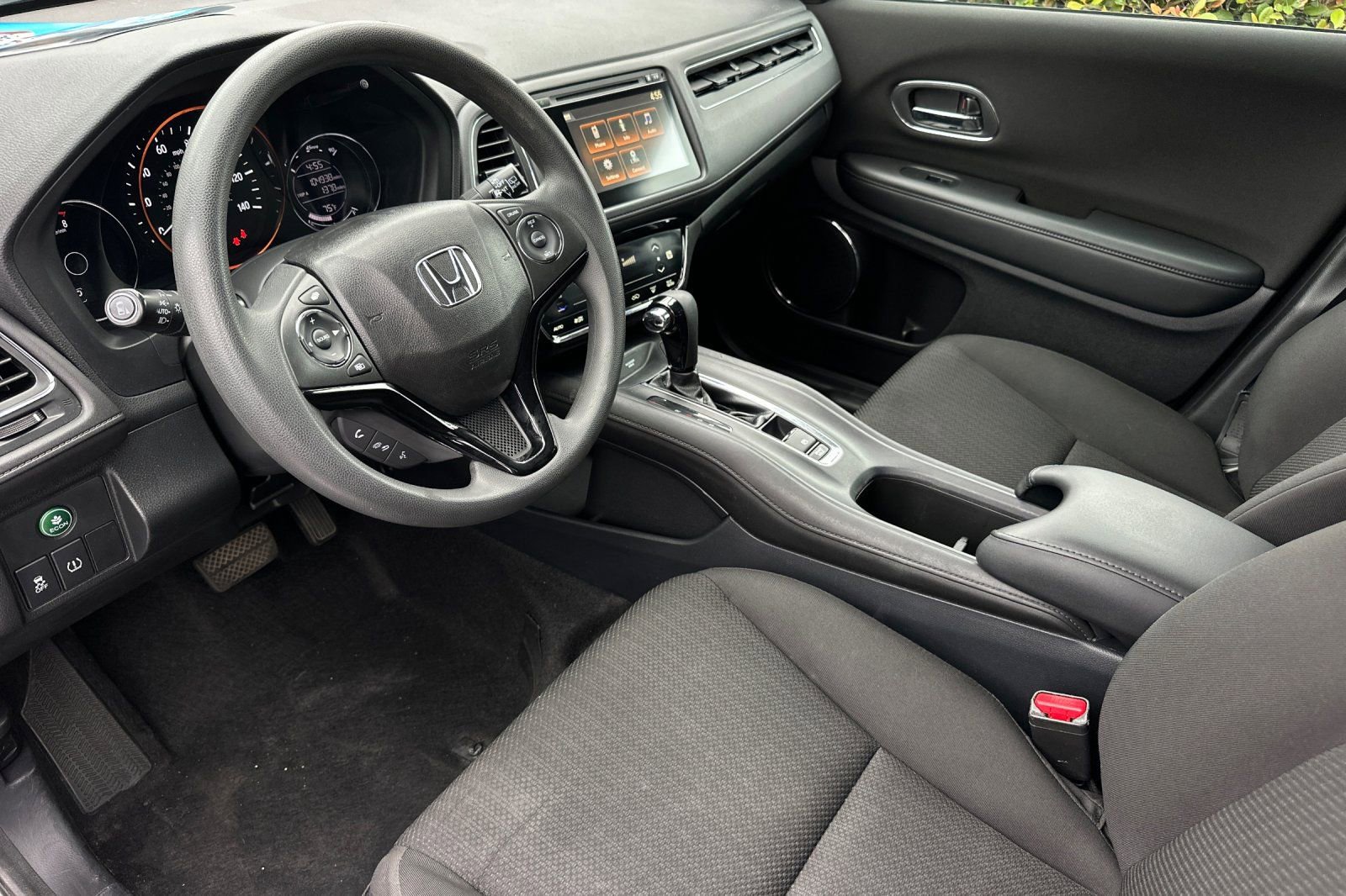 Used 2017 Honda HR-V EX image 10