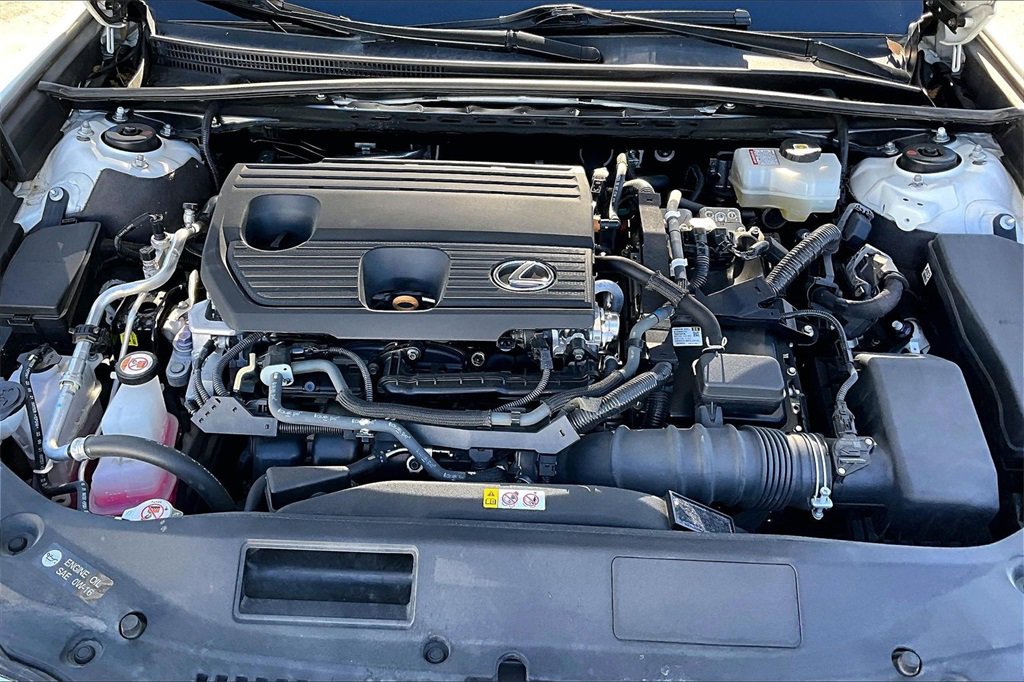 Used 2022 Lexus ES 300h w/ Premium Package image 11