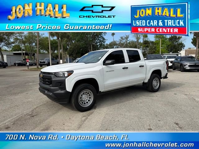 Used 2024 Chevrolet Colorado W/T image 2