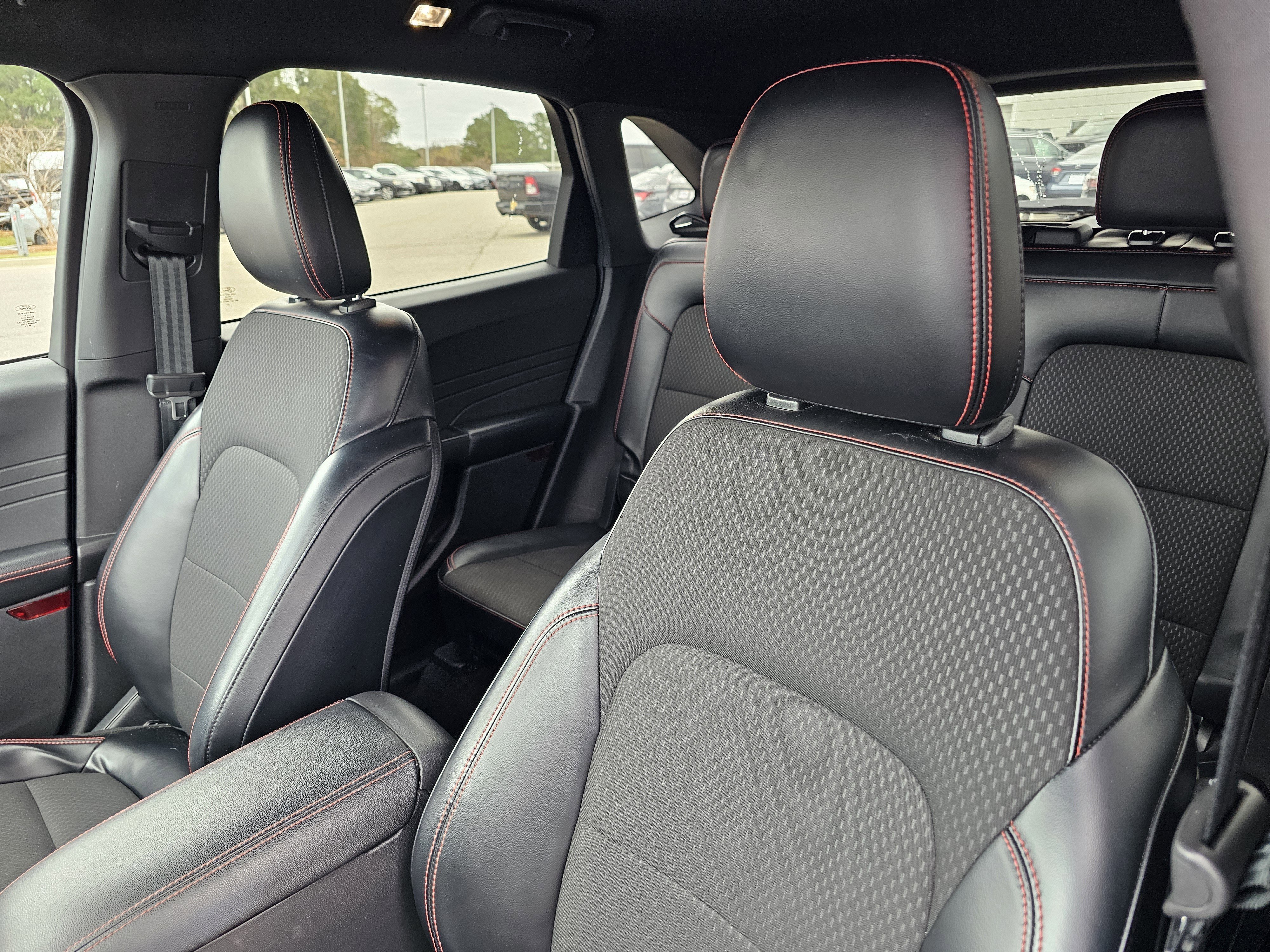 Used 2024 Ford Escape ST-Line image 17