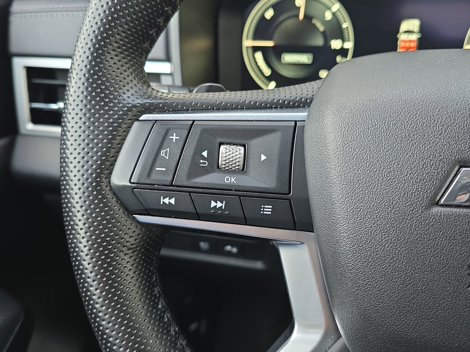 Used 2024 Mitsubishi Outlander SEL image 20