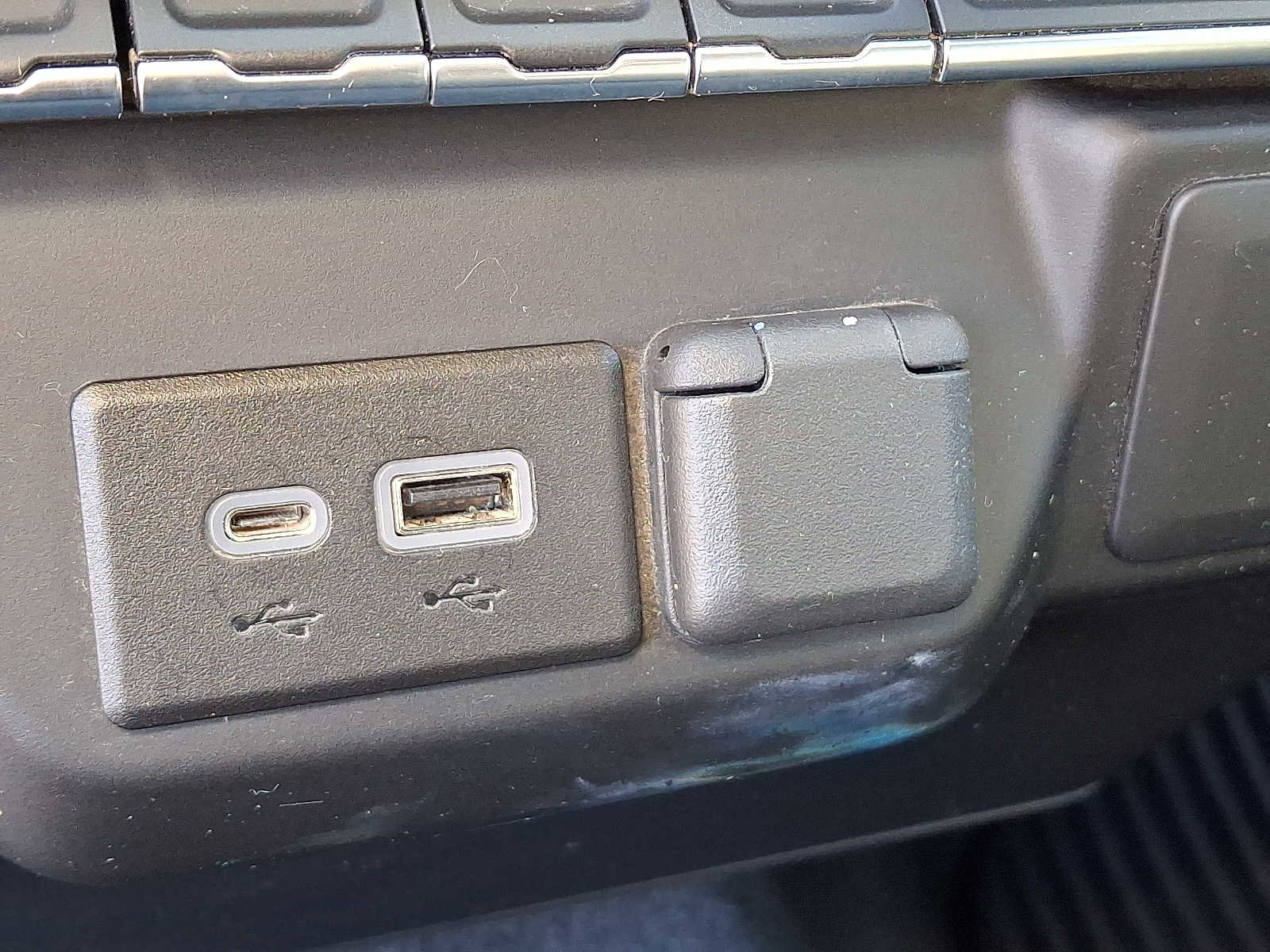 Used 2021 Chevrolet Silverado 1500 Custom Trail Boss image 24