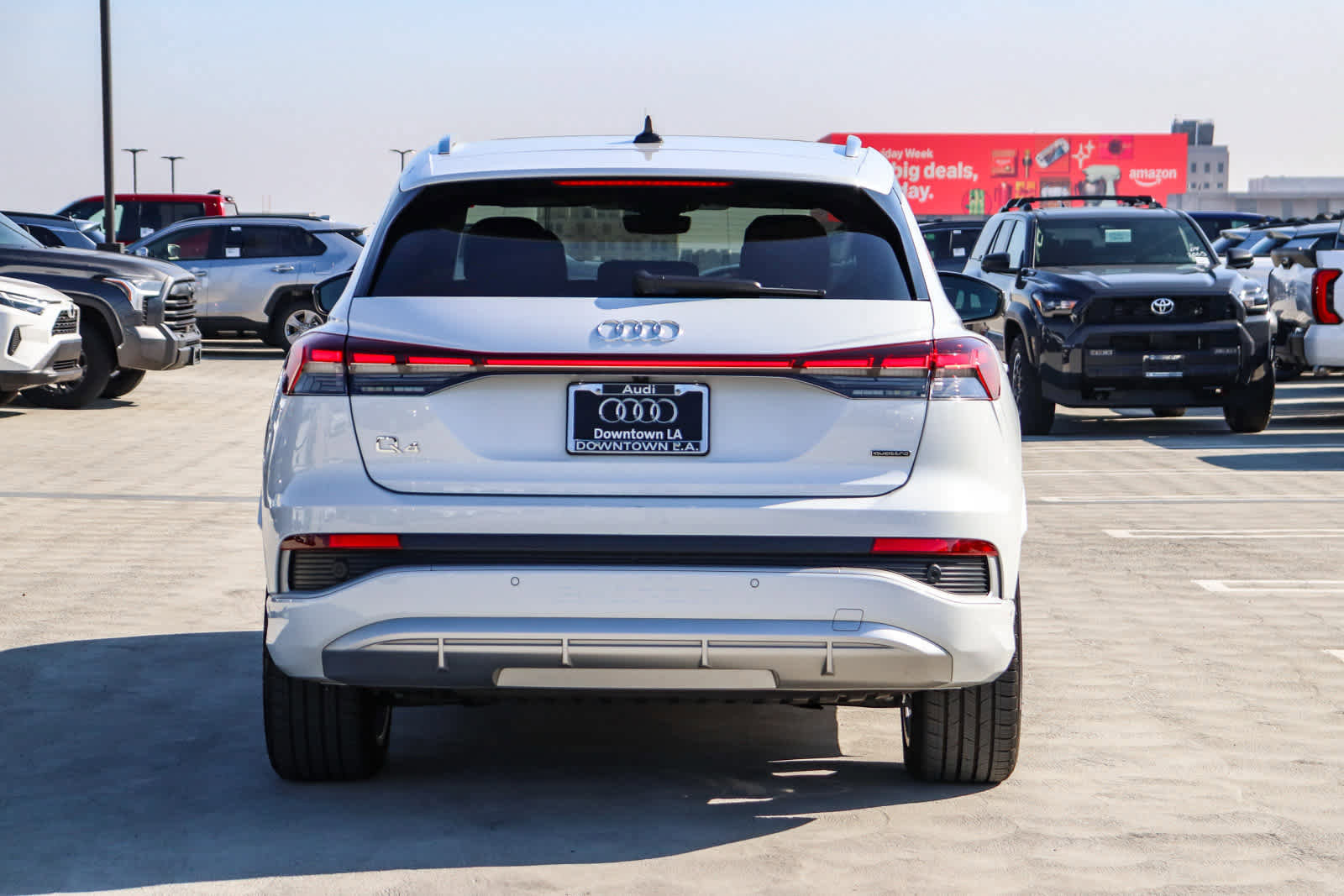 Used 2023 Audi Q4 e-tron Prestige image 8