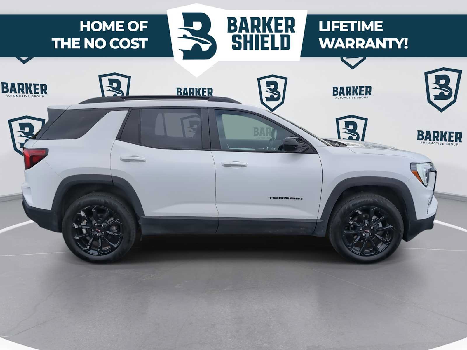 Used 2026 GMC Terrain Elevation w/ Elevation Premium Package FWD image 10