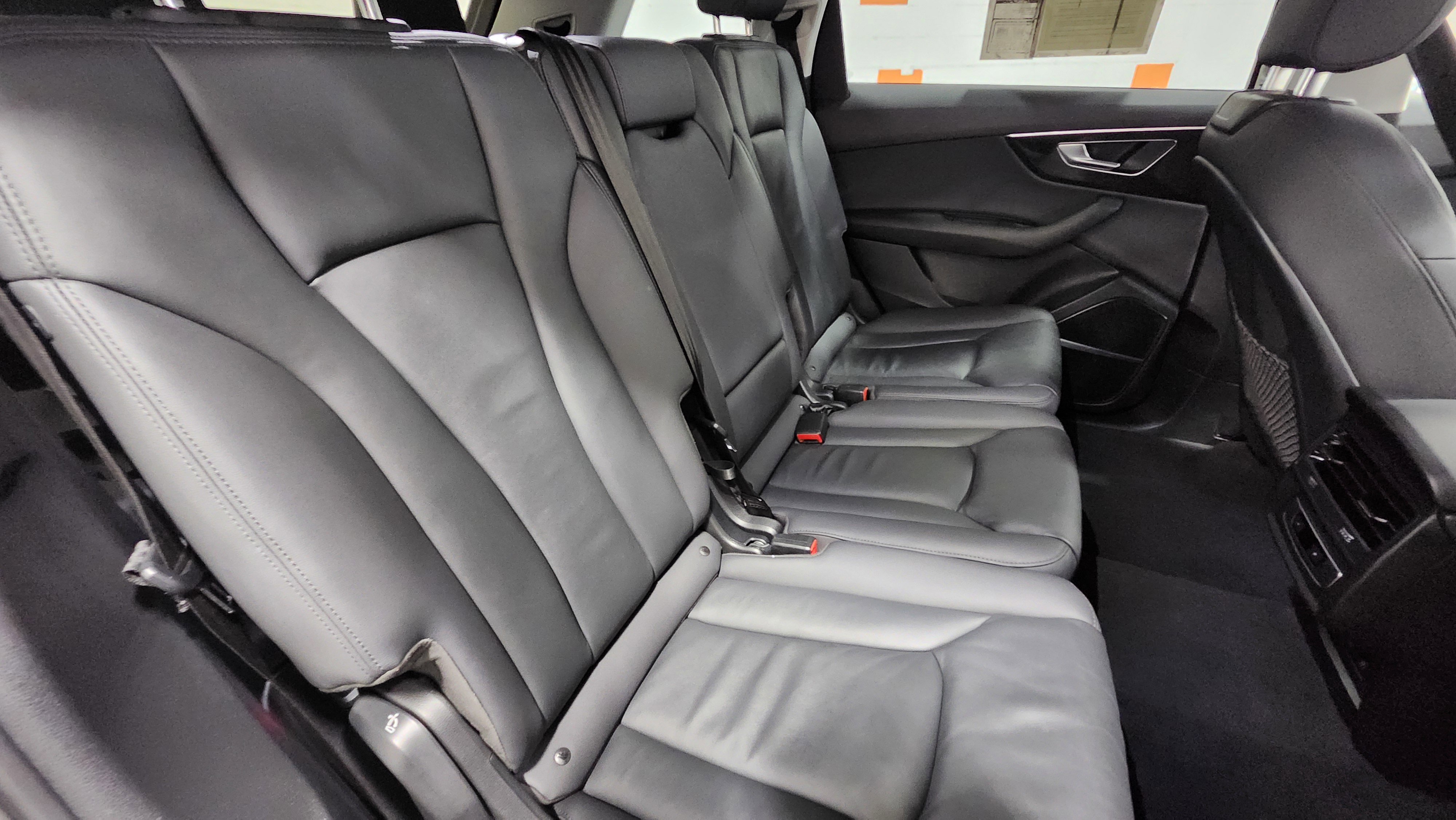 Used 2022 Audi Q7 Premium Plus w/ Premium Plus Package image 21