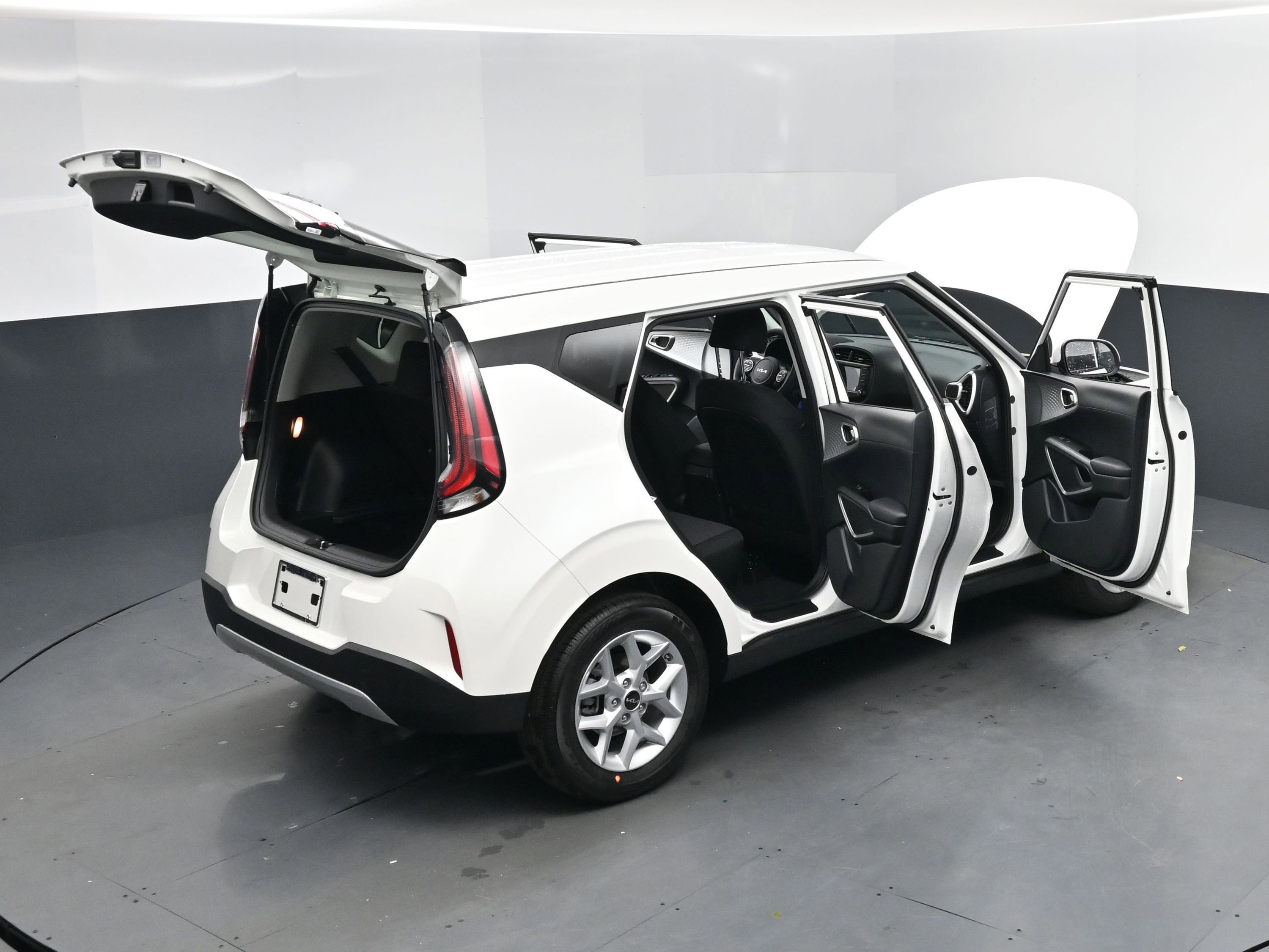 New 2025 Kia Soul LX image 18