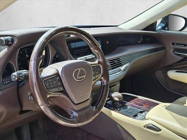 Used 2019 Lexus LS 500 w/ Interior Upgrade Package RWD image 12