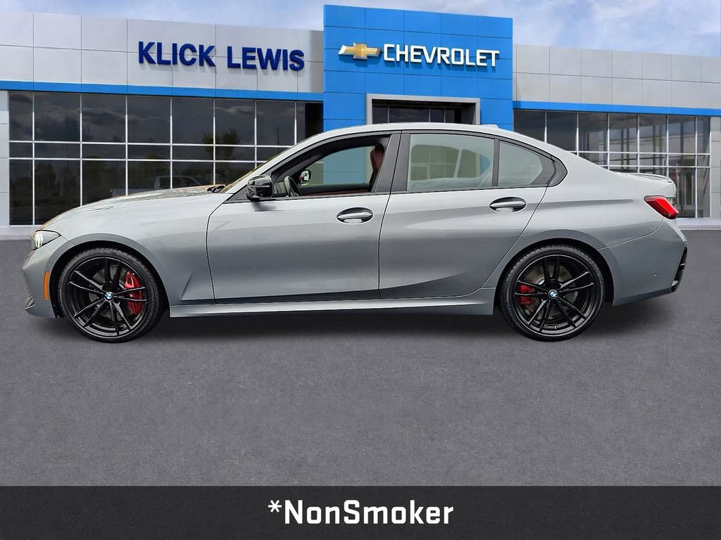 Used 2023 BMW 330i xDrive Sedan w/ M Sport Package AWD/4WD image 4