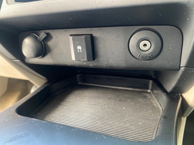 Used 2009 Ford Escape XLS image 60