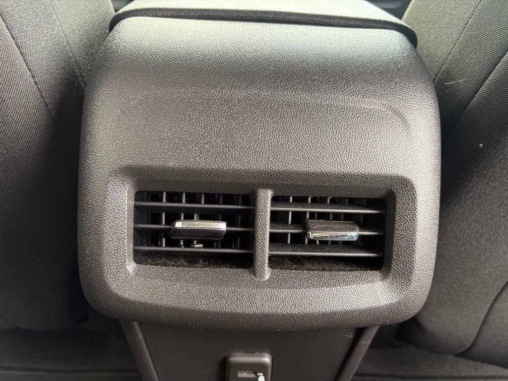 Used 2024 Chevrolet Equinox LT FWD image 37