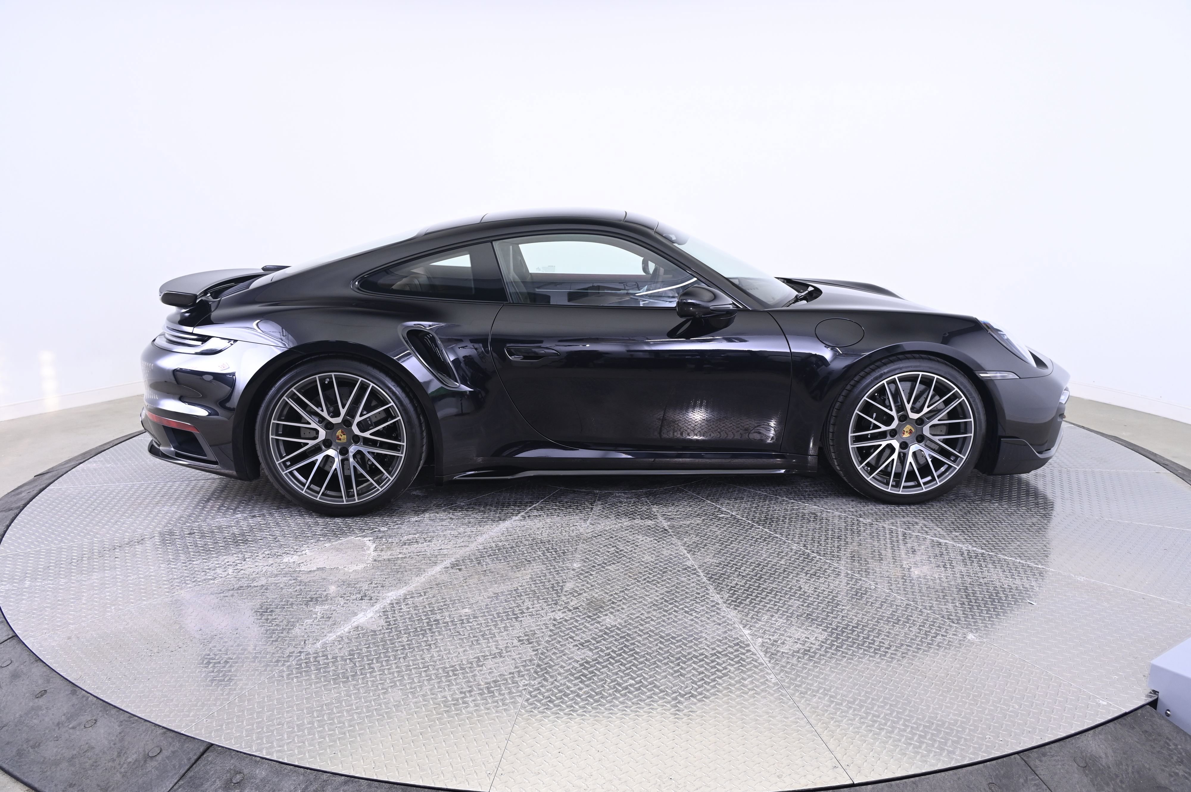Used 2025 Porsche 911 Turbo image 8