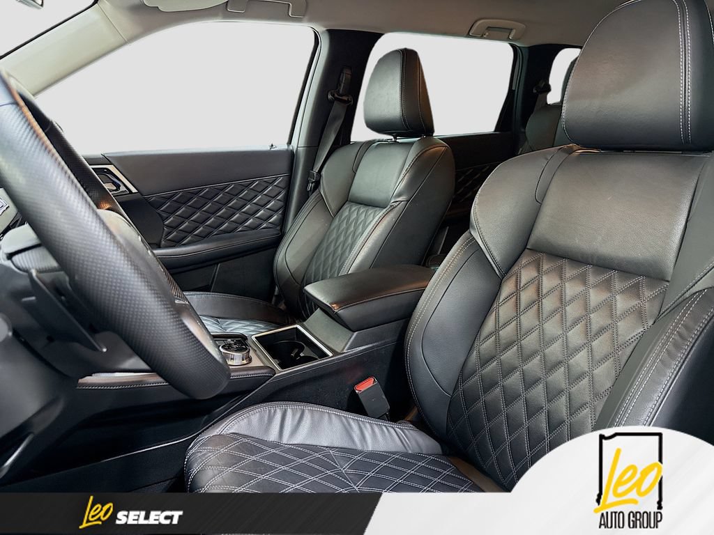 Used 2022 Mitsubishi Outlander SEL AWD/4WD image 23