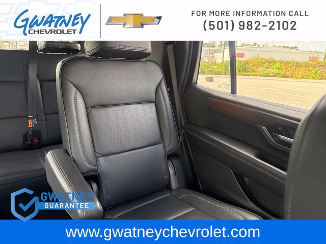 Used 2025 GMC Yukon Denali AWD/4WD image 24