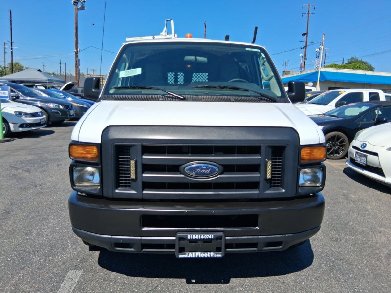 Used 2013 Ford E-150 and Econoline 150 RWD image 2