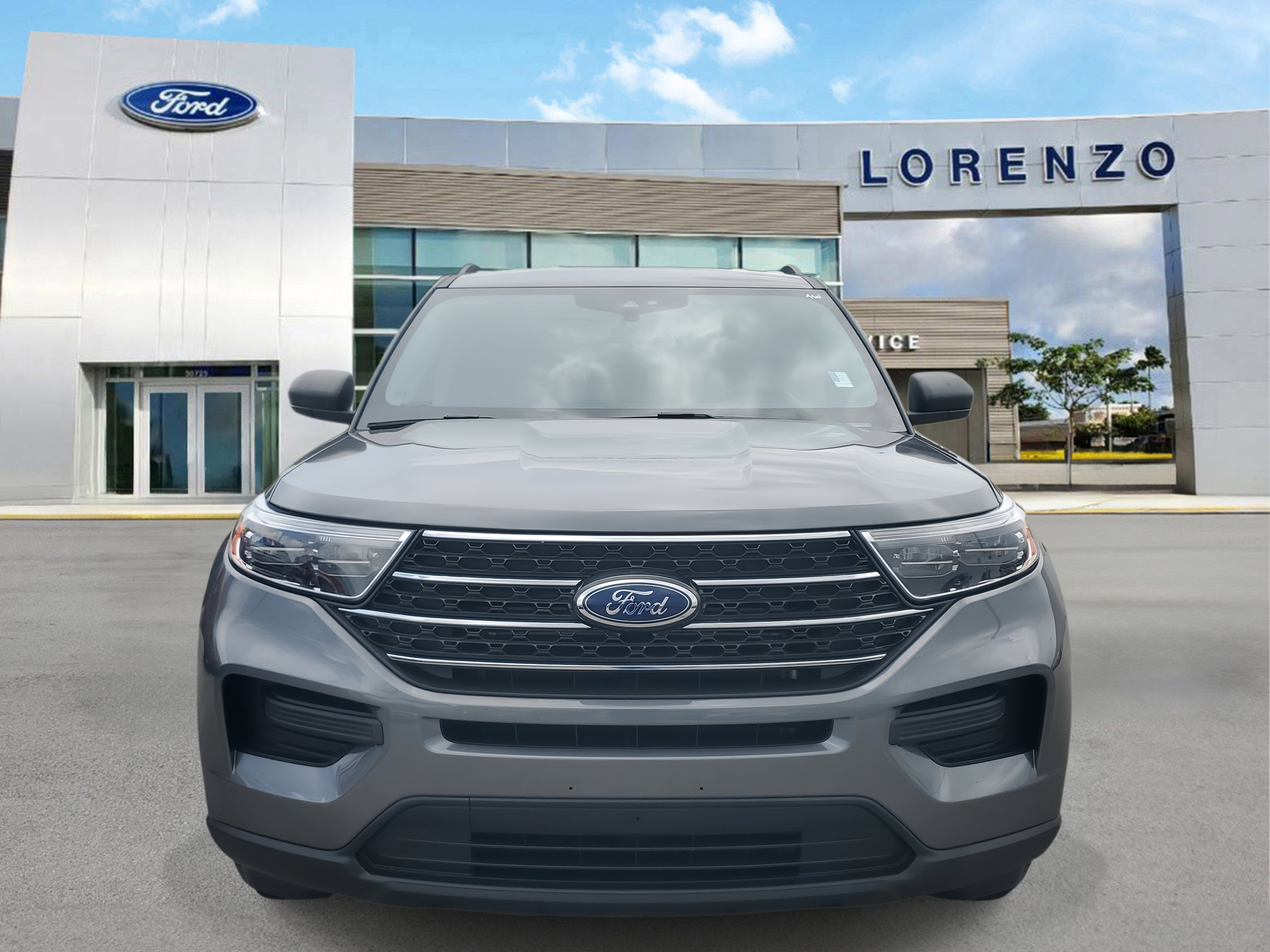 Certified 2023 Ford Explorer XLT image 2