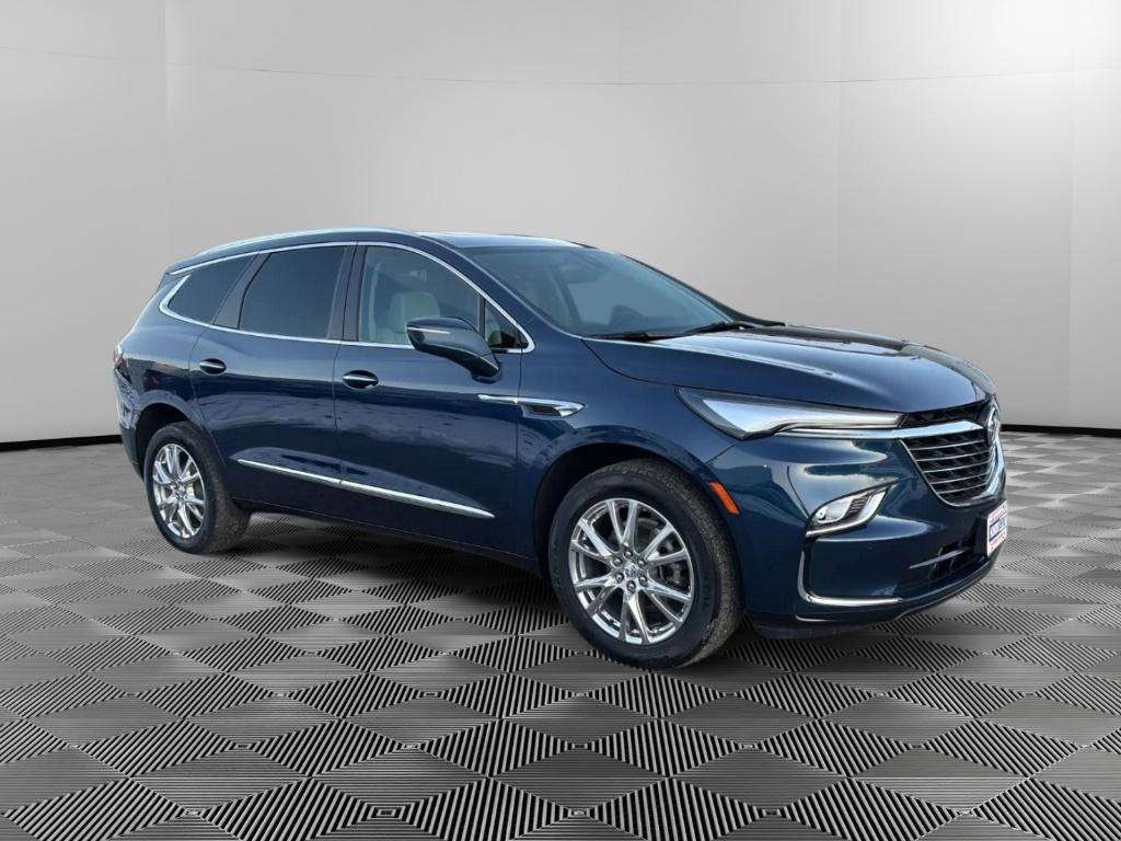 Used 2023 Buick Enclave Essence w/ Experience Buick Package image 2