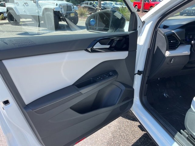 New 2025 Volkswagen Taos S image 5