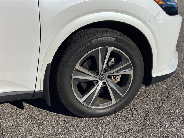 Used 2024 Lexus RX 350 Premium image 12
