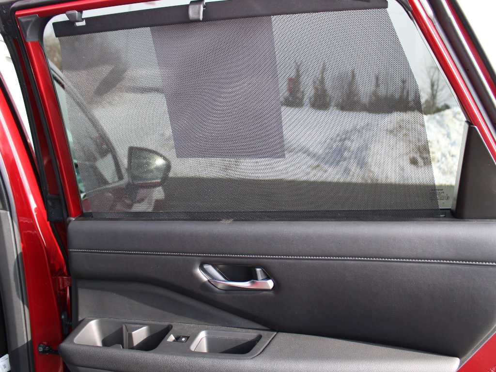 Used 2023 Nissan Pathfinder SL image 30