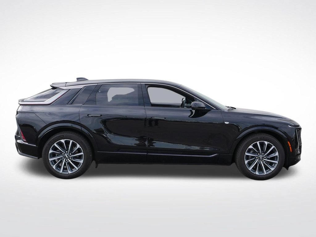 Used 2024 Cadillac Lyriq Sport AWD/4WD image 2