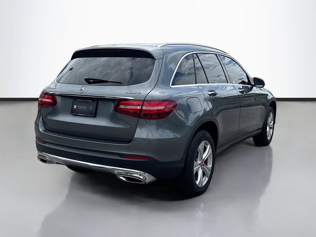 Used 2018 Mercedes-Benz GLC 300 4MATIC w/ Premium Package image 3