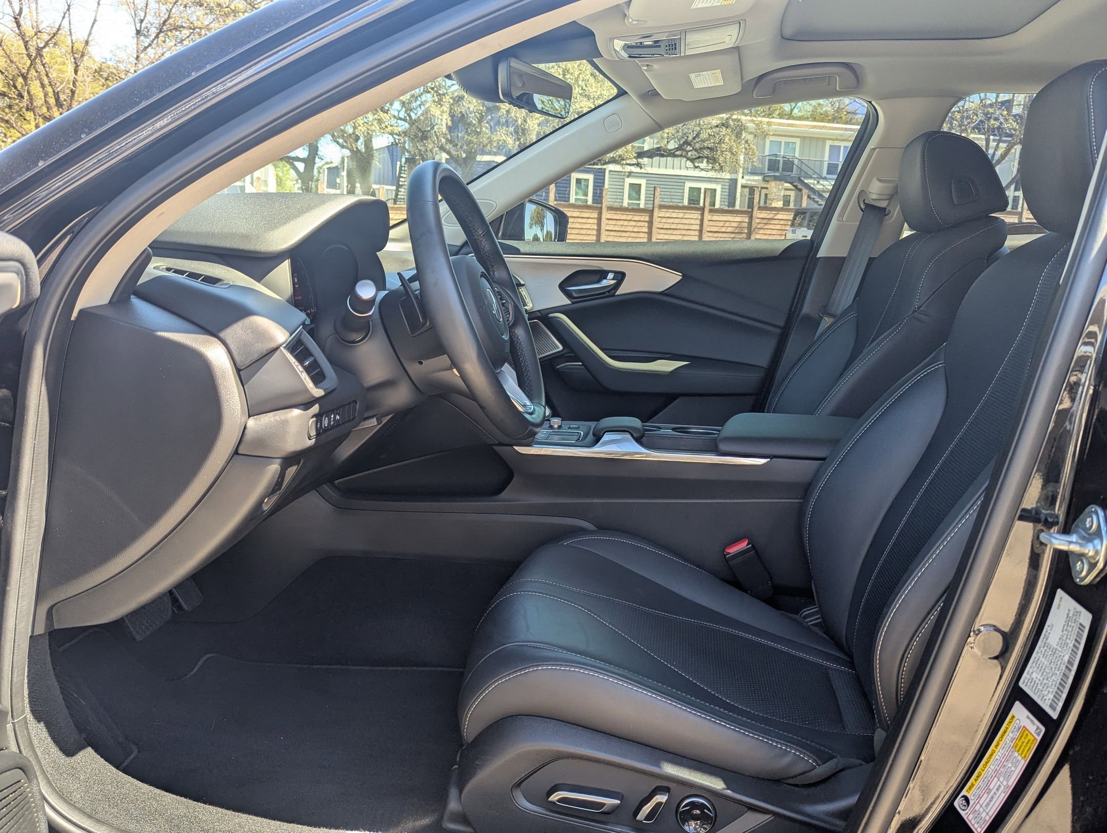 Certified 2025 Acura TLX w/ Technology Package image 9