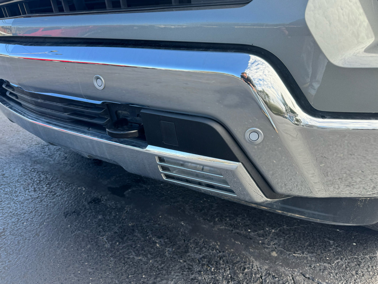 Used 2024 Chevrolet Silverado 1500 LTZ w/ LTZ Premium Package image 13