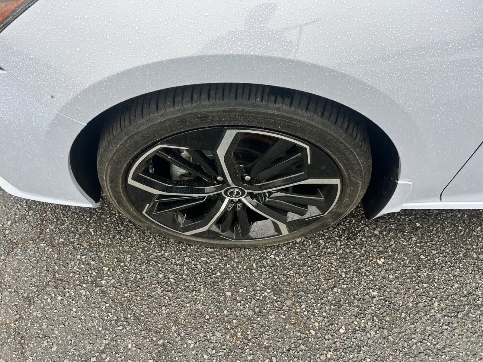 Used 2024 Nissan Altima 2.5 SR FWD image 10