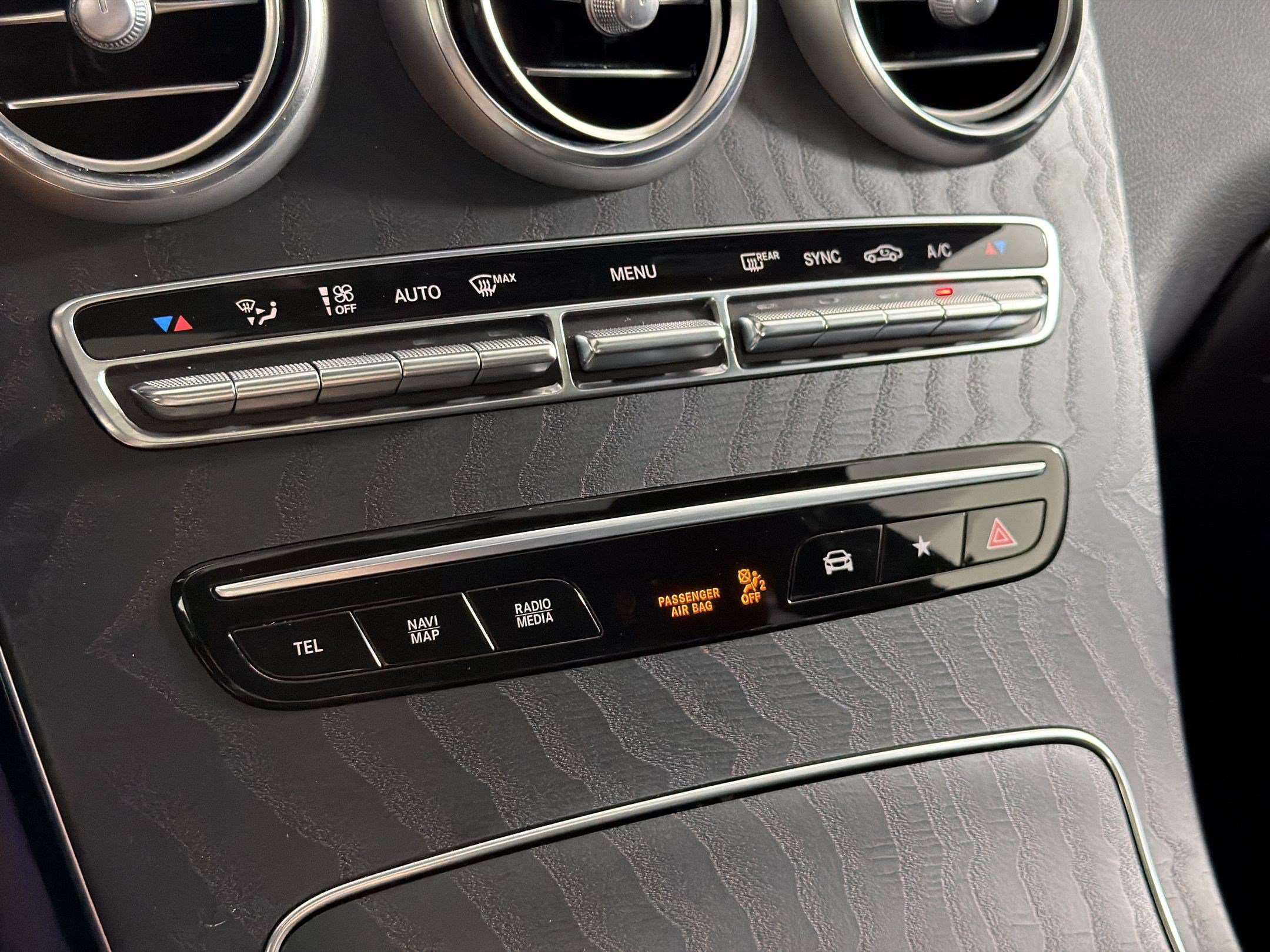 Certified 2022 Mercedes-Benz GLC 300 4MATIC Coupe image 19
