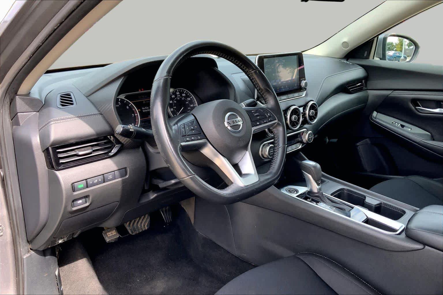 Used 2021 Nissan Sentra SV FWD image 17