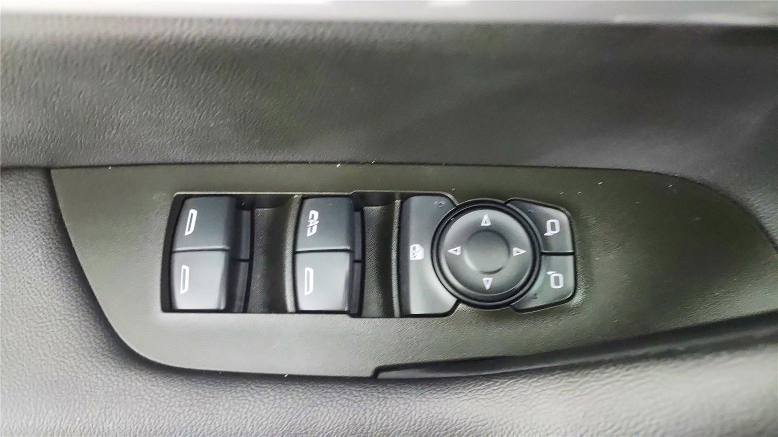 Used 2023 Chevrolet Blazer LT image 16