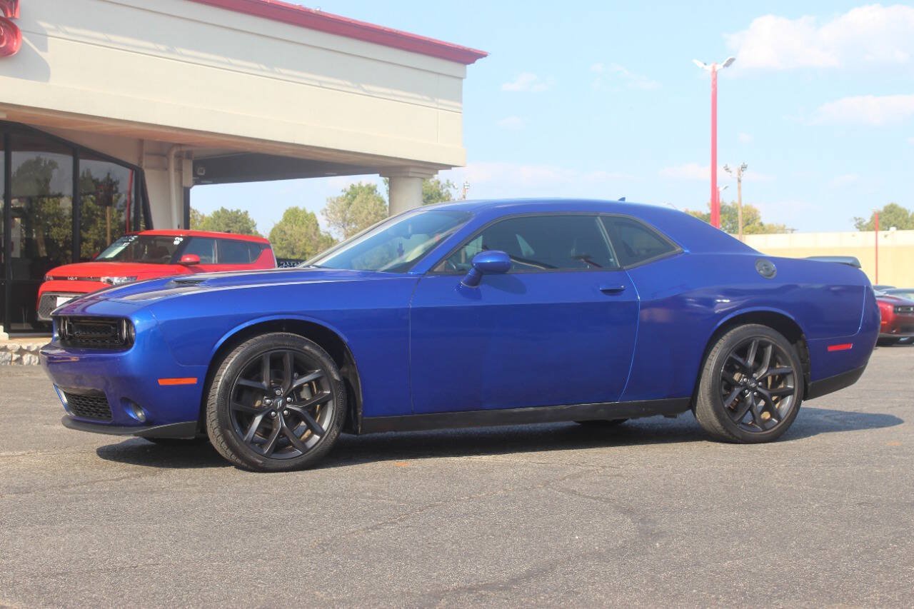 Used 2022 Dodge Challenger SXT w/ Plus Package RWD image 5
