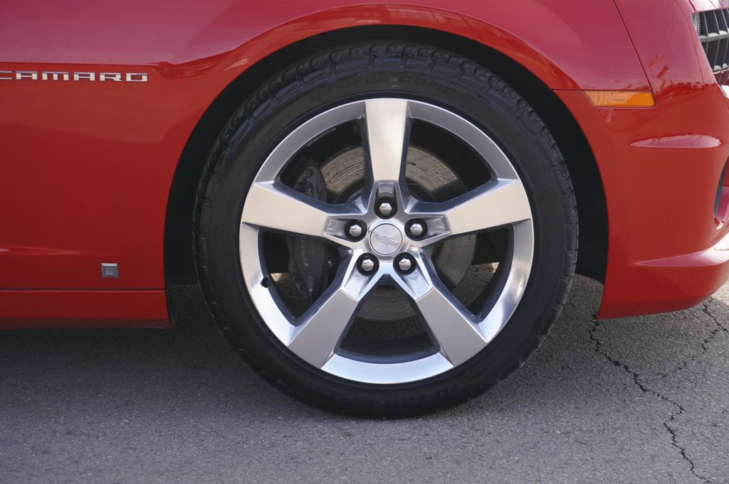 Used 2010 Chevrolet Camaro SS w/ RS Package image 13