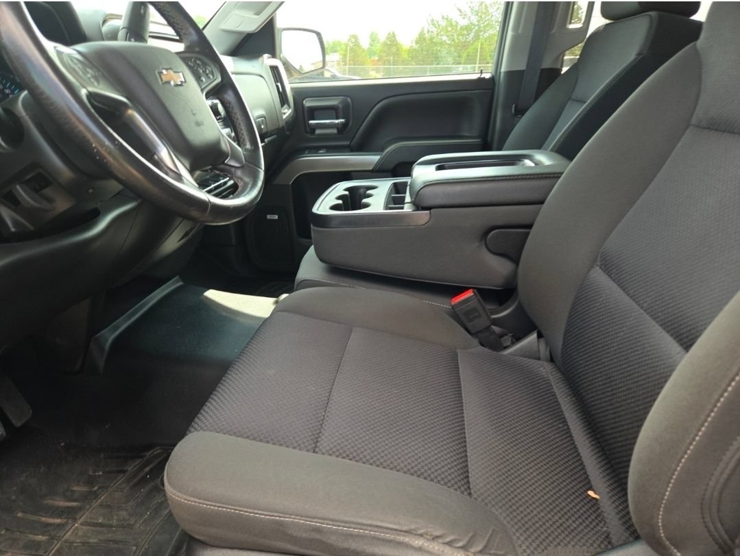 Used 2018 Chevrolet Silverado 1500 LT w/ All Star Edition AWD/4WD image 8