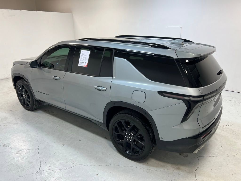 Used 2024 Chevrolet Traverse RS image 5