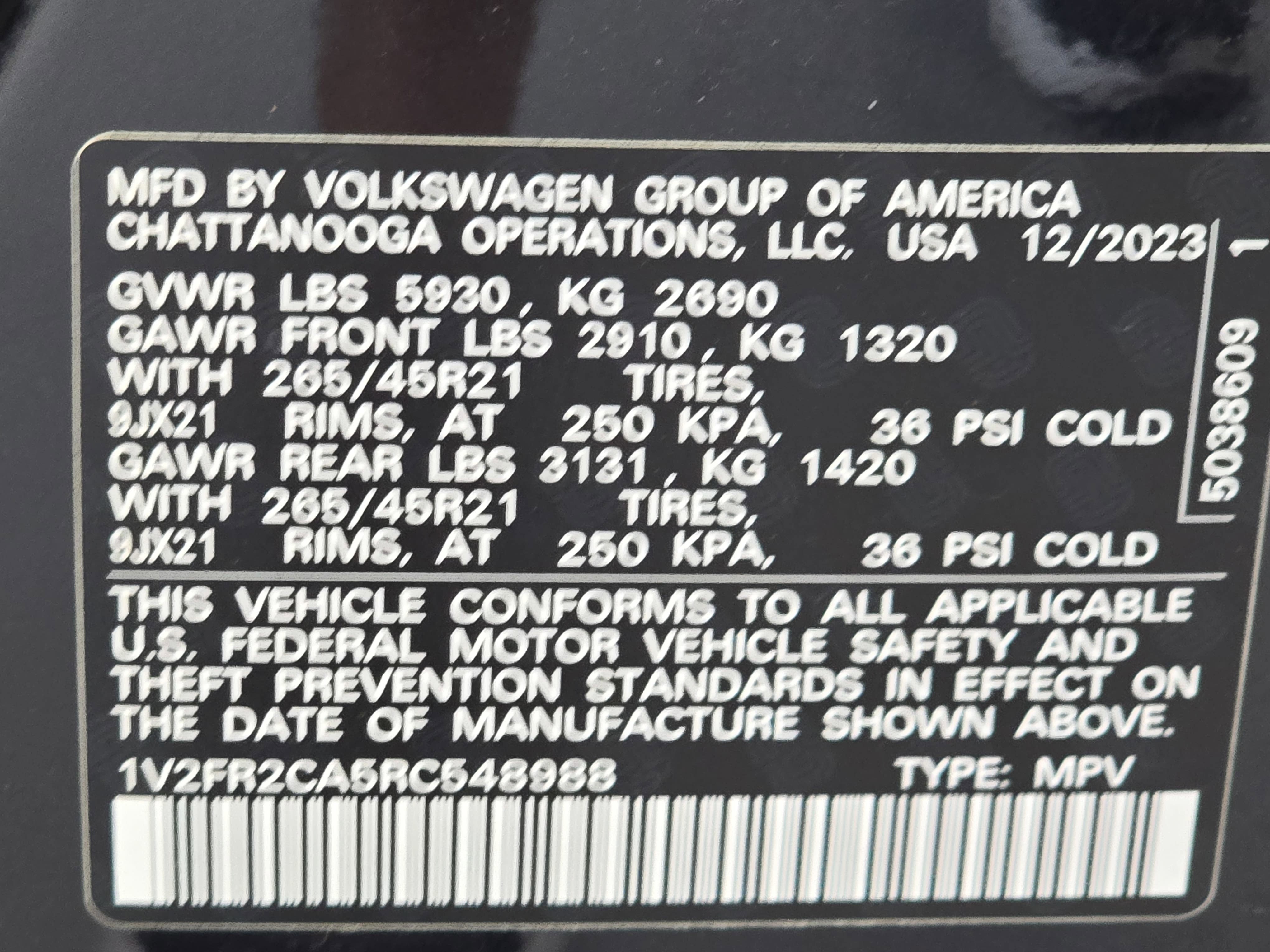 Certified 2024 Volkswagen Atlas SEL Premium R-Line AWD/4WD image 37